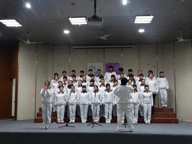 我系举办14级新生大合唱比赛